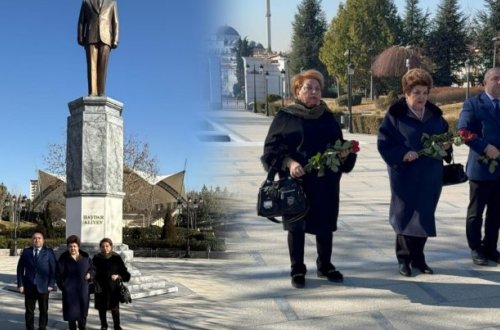 Tənzilə Rüstəmxanlı Heydər Əliyevin abidəsi və Məhəmməd Əmin Rəsulzadənin məzarını ziyarət etdi - Ankarada - FOTO