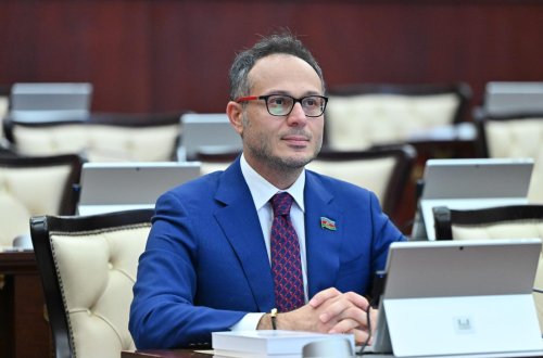 Siyasi birlik və həmrəylik nümunəsi