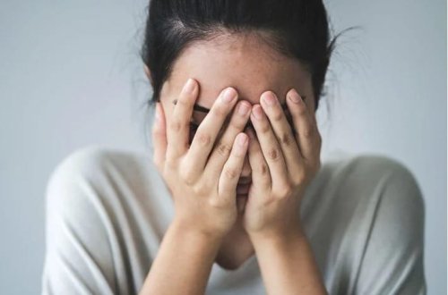 Xoşbəxt olmağa çalışmaq insanı daha da bədbəxt edir