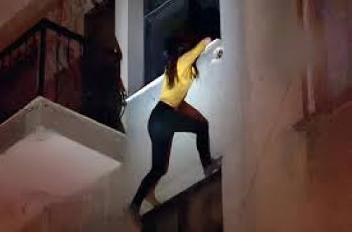 Bakıda hoteldə dəhşətli cinayət: Uşaqlara film izlədib, qadını pəncərədən atıb - TƏFƏRRÜAT