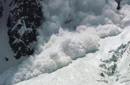 Hindistanda qar uçqunu nəticəsində 4 nəfər ölüb