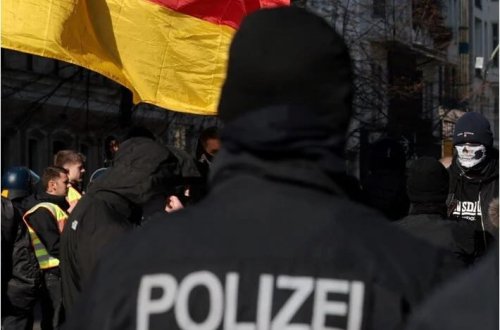 Berlində türk marketlər şəbəkəsinin filiallarına silahlı hücum olub