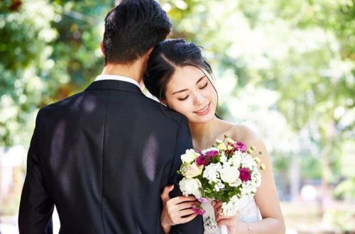 Çin şirkətindən görünməmiş hərəkət: Ya evlən, ya da işini tərk et