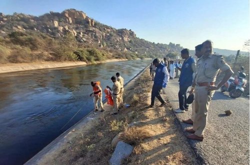 Hindistanda dəstə zorlaması: Dostlarını xilas etməyə çalışarkən öldürüldü