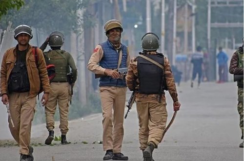 Hindistanda qarşıdurma: 1 nəfər ölüb, 43 nəfər yaralanıb