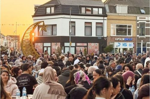 Hollandiyada küçə iftarına 1600 nəfər qatılıb