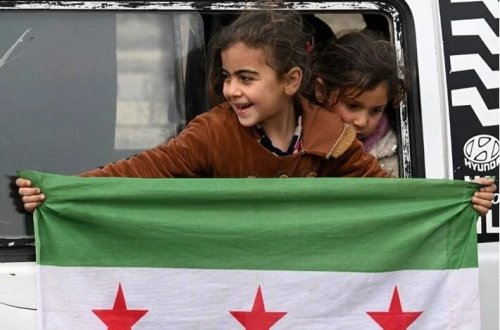 Əsəd rejiminin Suriyaya səyahət qadağaları qaldırılıb