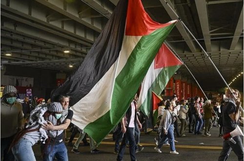 ABŞ-da Mahmud Xəlilin azadlığa buraxılmasını tələb edən nümayişçilər saxlanılıb