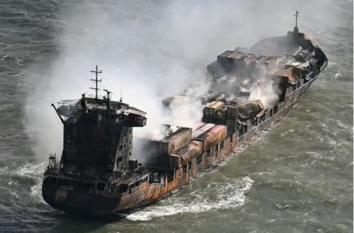 220 min barel yanacaq daşıyan ABŞ tankerinə çırpıldı: Gəminin kapitanı Rusiya vətəndaşı çıxdı 