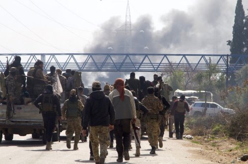 Suriyada Əsədin tərəfdarları kazarmalara hücuma cəhd ediblər