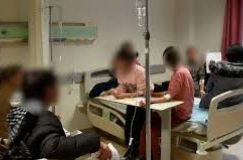 Türkiyədə məktəblərin birində 100-dən çox şagird xəstəxanalıq oldu