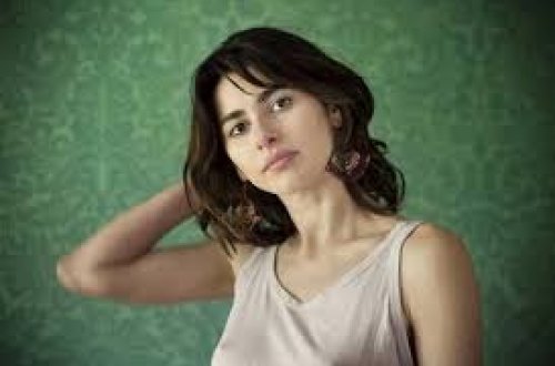 Türkiyədə yaşayan azərbaycanlı aktrisa serialdakı partnyoru ilə sevgili oldu