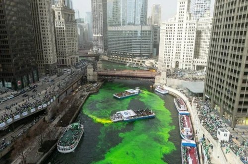ABŞ-da Müqəddəs Patrik Günü qeyd edildi: Çikaqo çayı yaşıl rəngə boyandı 