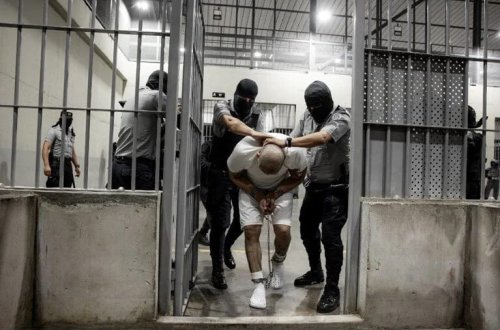 Yer üzündə cəhənnəm: Tramp qərara qarşı çıxır, miqrantlar El Salvadorda