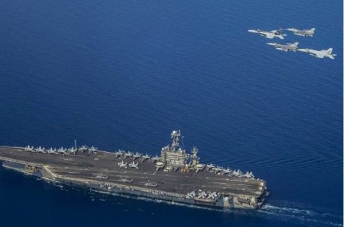 Husilər 72 saat ərzində ABŞ təyyarədaşıyan gəmisini 4 dəfə hədəfə alıblar