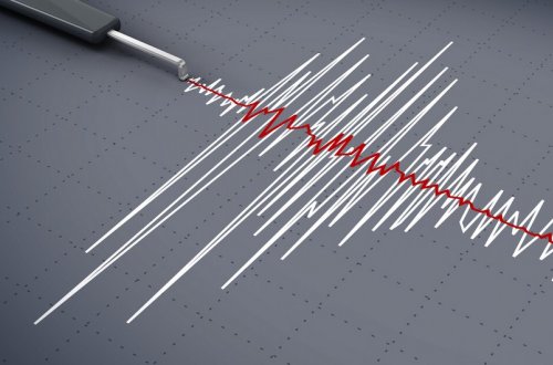 Ağsuda zəlzələ olub