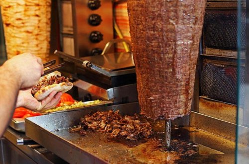 Naxçıvanda dönərdən kütləvi zəhərlənmə