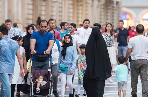 Azərbaycana gələn turistlərin sayı azaldı - SƏBƏB