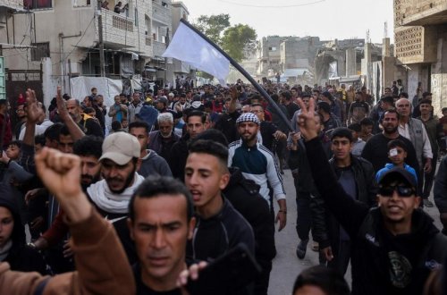 Yüzlərlə fələstinli Qəzzada HƏMAS-a qarşı etiraz aksiyası keçirib