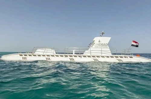 Qırmızı dənizdə fəlakət: 44 turisti daşıyan sualtı qayıq batıb 