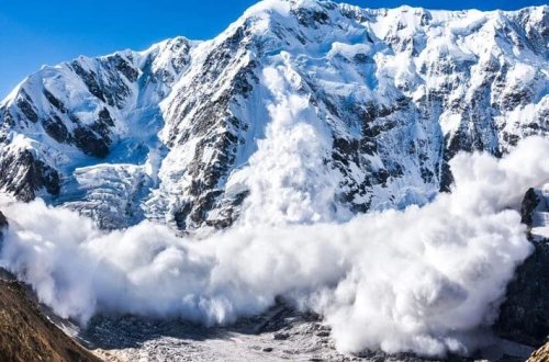 Rusiyada qar uçqunu: 4 nəfər ölüb