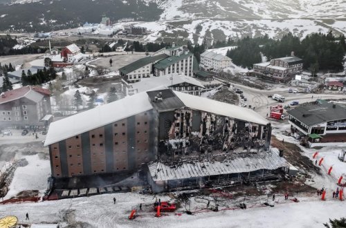 Türkiyədə otel yanğınına görə saxlanılanların sayı artdı