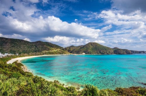 Yaponiya sahillərində güclü zəlzələ baş verib