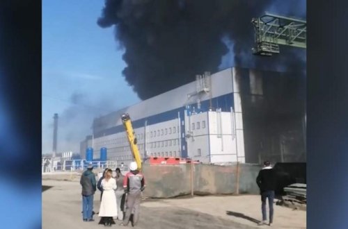 Rusiyada gəmi təmiri zavodunda yanğın baş verib, xəsarət alanlar var