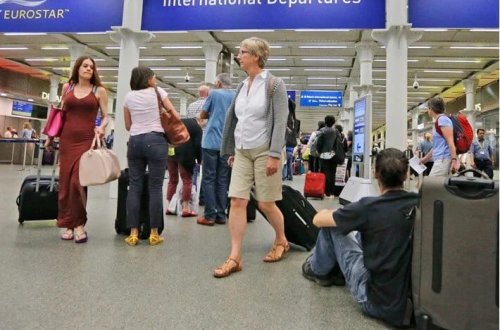 Elektron icazə olmadan Böyük Britaniyaya giriş olmayacaq