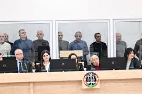 Hərbi cinayətlər törətməkdə təqsirləndirilən erməniəsilli şəxslərin cinayət işi üzrə məhkəmənin baxış iclası keçirilir