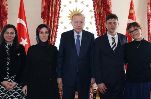 Erdoğan öldürülən 15 yaşlı Ahmetin ailəsi ilə görüşdü