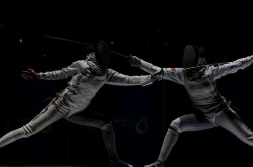 ABŞ-da trans rəqibi ilə döyüşməkdən imtina edən qadın diskvalifikasiya edilib