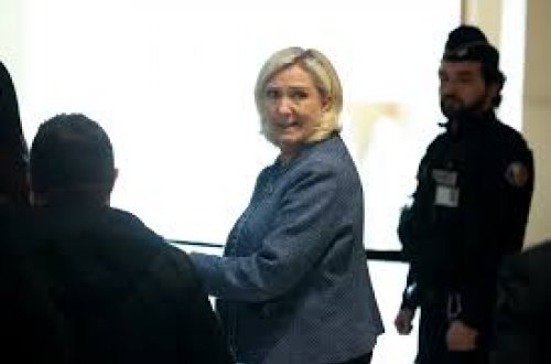 Tramp Marin Le Penə azadlıq tələb etdi