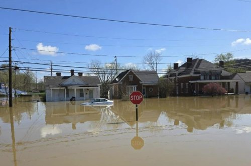 ABŞ-də daşqın və tufanlar nəticəsində ölənlərin sayı artdı