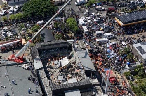 Rəqs edərkən fəlakət yaşadılar: Gecə klubu qəbiristanlığa çevrildi