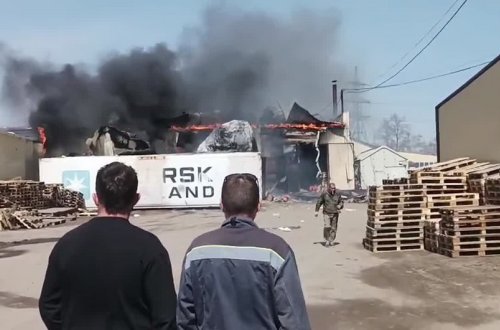 Primorskda anbarda güclü partlayış baş verib