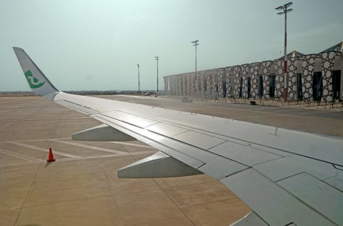 Mərakeşdə təyyarə uçuş-enmə zolağından kənarda eniş edib, ekipaj üzvləri xəsarət alıb