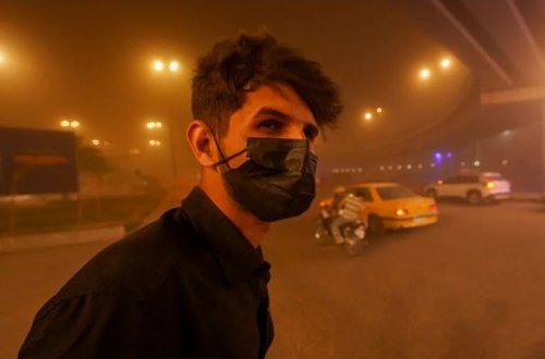 İraqda qum fırtınası: Hava limanları bağlanıb, yüzlərlə insan xəstəxanaya yerləşdirilib