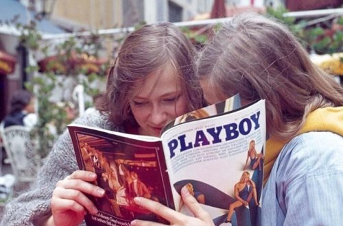Playboy jurnalının keçmiş baş redaktoru dələduzluqda ittiham olunur