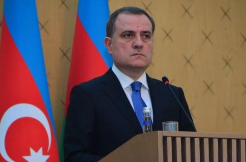 Ceyhun Bayramov sloveniyalı həmkarını Ermənistanla sülh prosesi barədə məlumatlandırıb