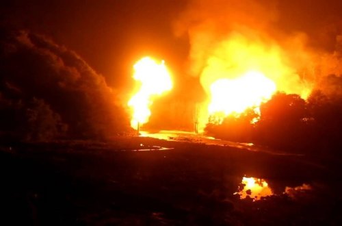 Kolumbiyada neft kəməri partladılıb