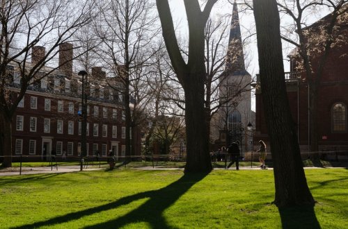 KİV: Tramp Harvardın daha 1 milyard dollarını kəsmək niyyətindədir