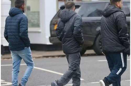 Xəyal kəndi kişilərlə dolub: İnsanlar narahatdır