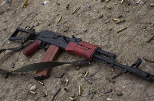 Ağcabədidə su kanalının sahilindən avtomat aşkarlanıb