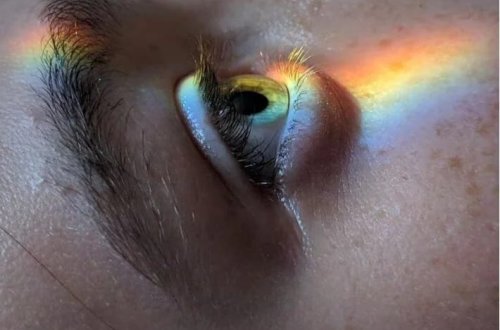 Alimlər yeni rəng kəşf ediblər