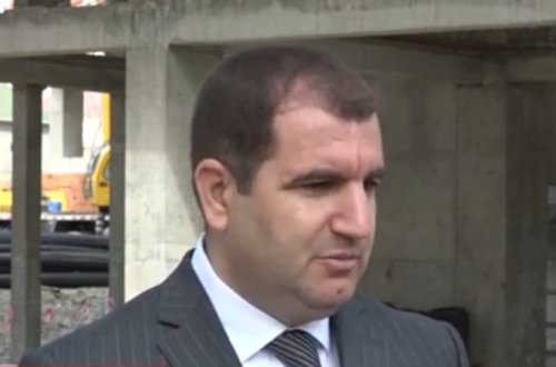 ETSN-də işləyən məmur paytaxtd obyekt tikdirib? FOTOFAKT