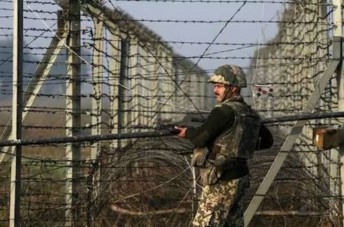 KİV: Hindistan və Pakistan hərbçiləri arasında atışma olub