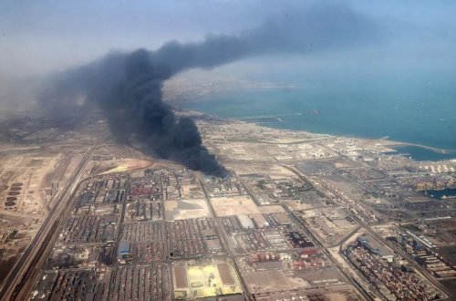 İranın Şəhid Rəcai limanında yanğın nəzarət altına alınıb