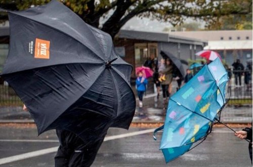 Güclü külək səbəbindən fövqəladə vəziyyət elan edilib