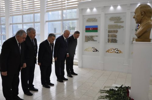 Mingəçevir Dövlət Universitetində “Heydər Əliyev irsi Azərbaycan xalqının milli sərvətidir” mövzusunda Ulu Öndərin 102-ci ildönümünə həsr olunmuş Respublika elmi konfransı öz işinə başladı